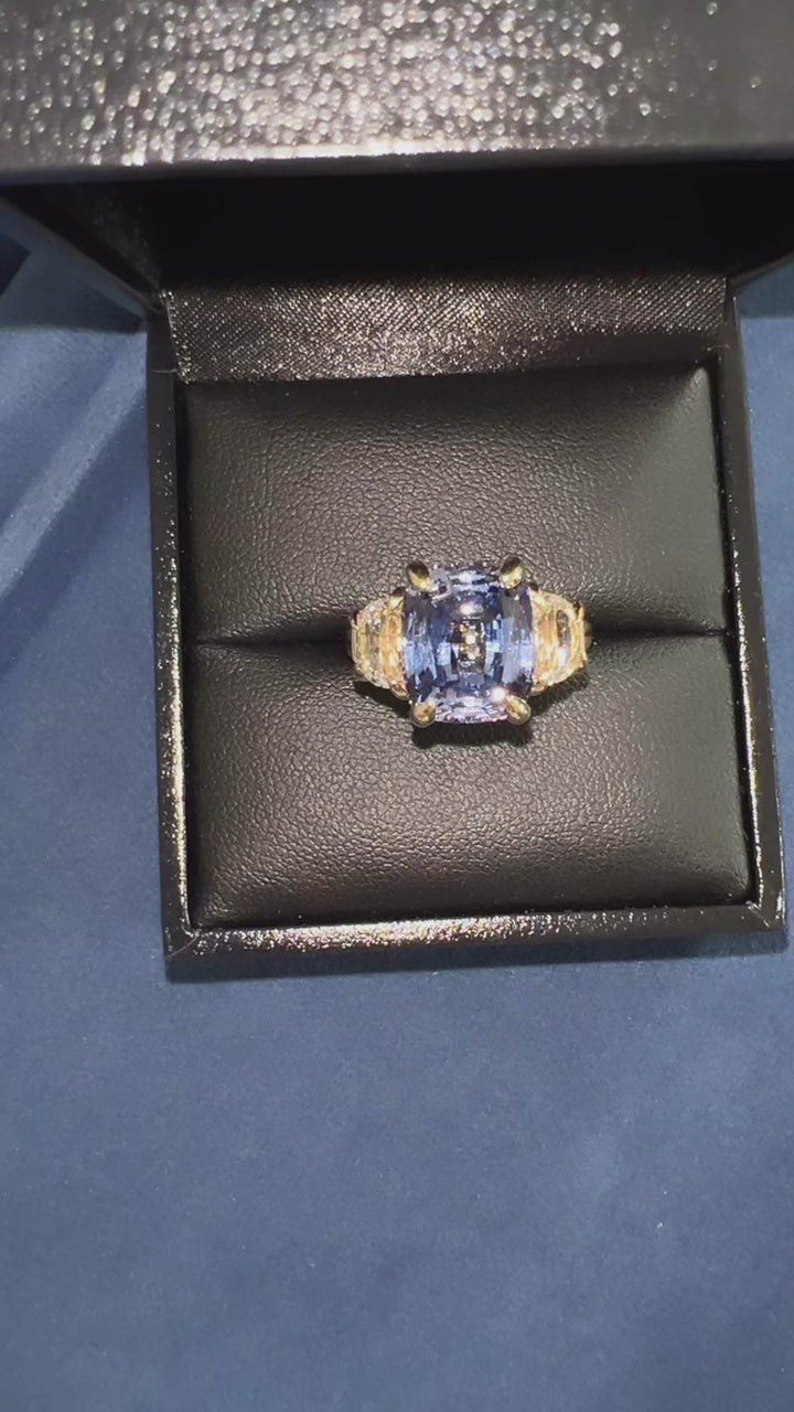 Blue Sapphire Victoire Ring